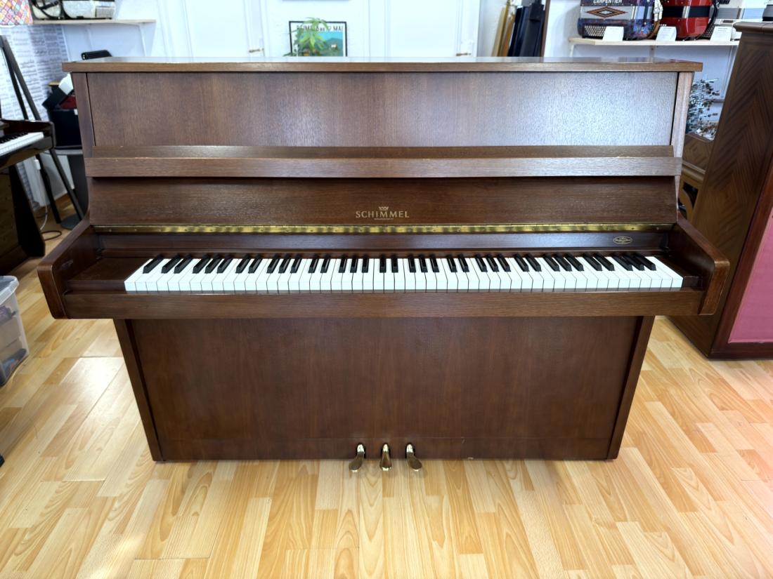 Schimmel 116