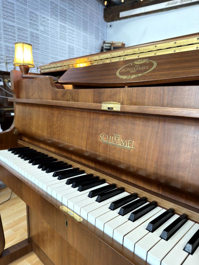 Schimmel Chippendale